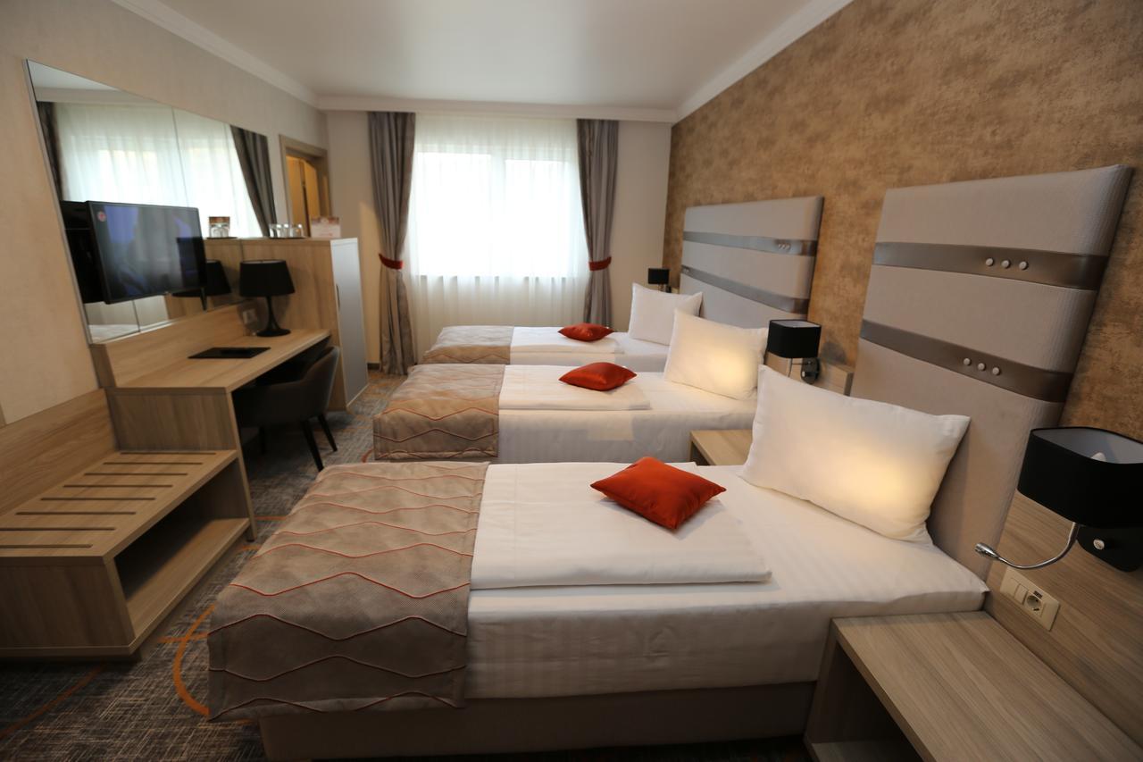 Baril 3* Haţeg